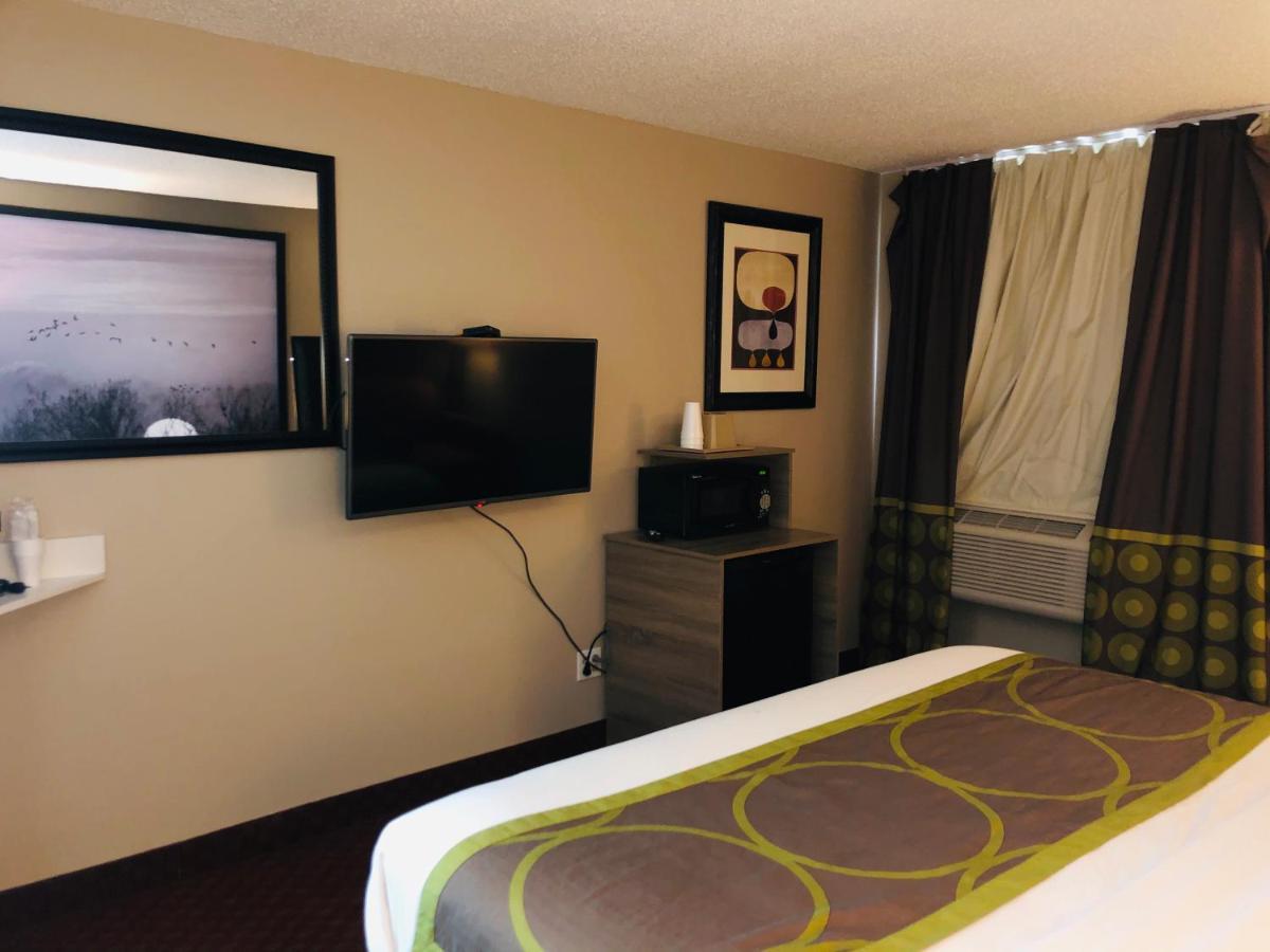 The Inn&Suites Sw אומהה מראה חיצוני תמונה