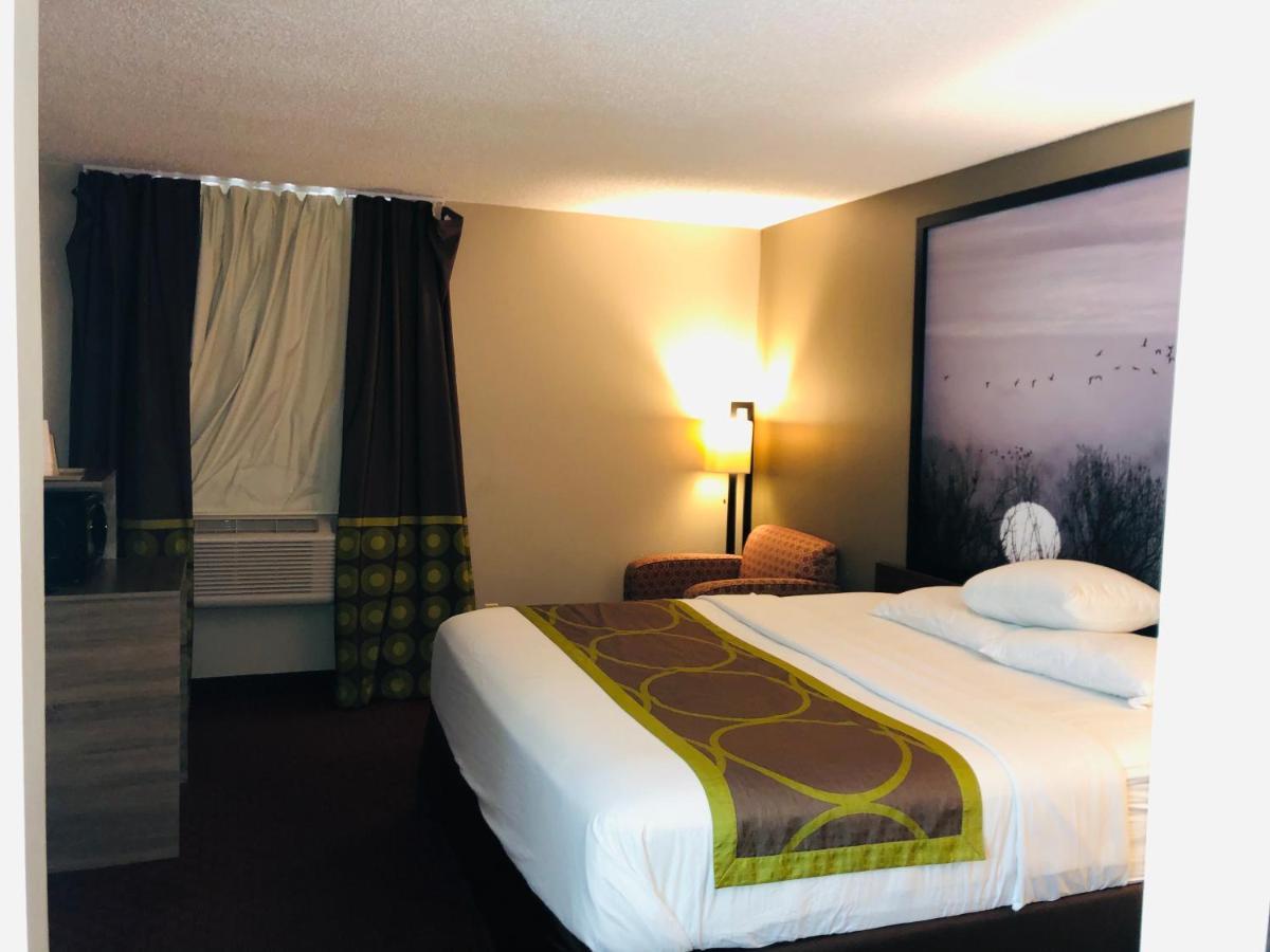 The Inn&Suites Sw אומהה מראה חיצוני תמונה
