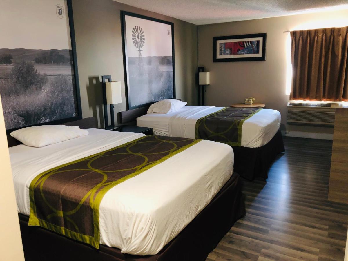The Inn&Suites Sw אומהה מראה חיצוני תמונה