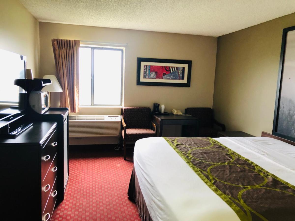 The Inn&Suites Sw אומהה מראה חיצוני תמונה