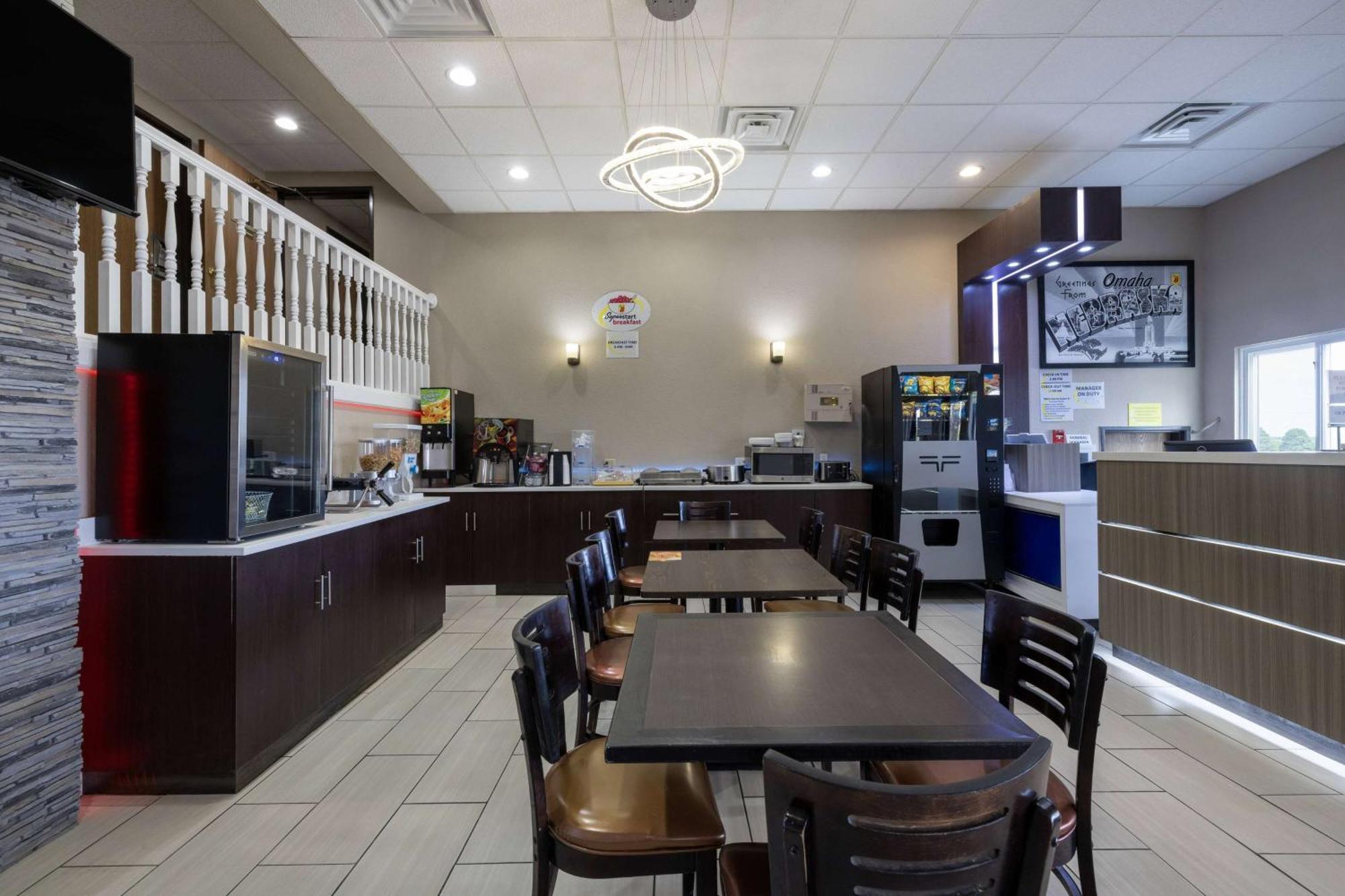 The Inn&Suites Sw אומהה מראה חיצוני תמונה